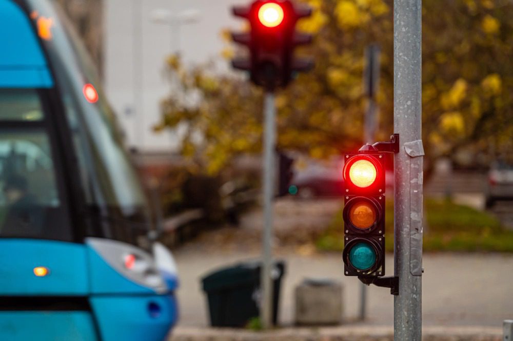 Штраф за пересечение стоп линии на светофоре и заезд за разметку