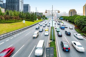 Какой штраф грозит при ДТП за несоблюдение дистанции между ТС в [year] году