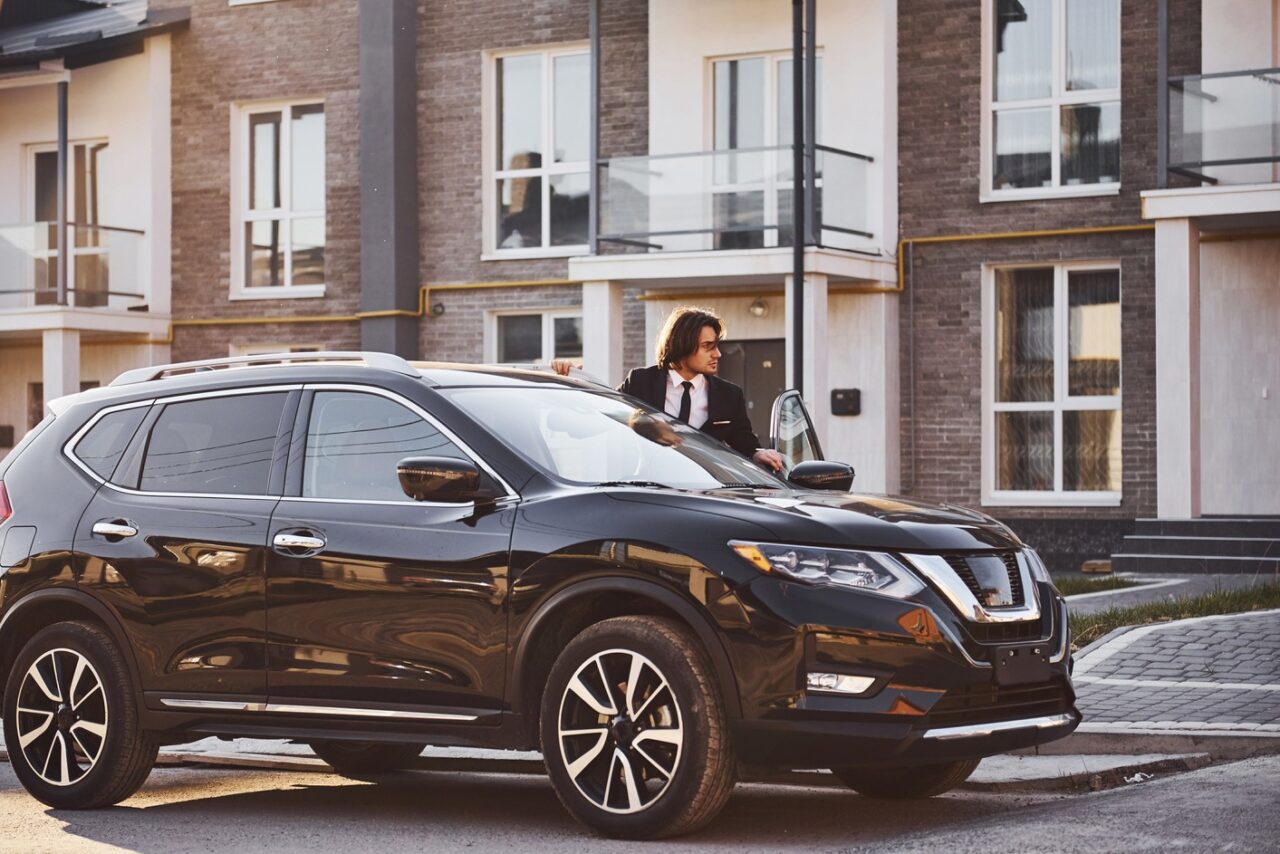 Езда без номеров - размер штрафа в 2026 году, действия водителя при утере государственного регистрационного знака ТС